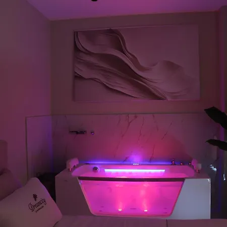 Sss Luxury With Jacuzzi Daire Kamez